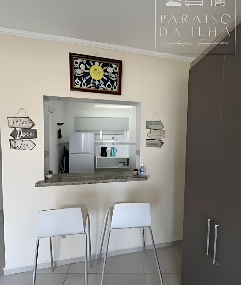 Apartamento Sobre o Mar, Completo, AR e Internet