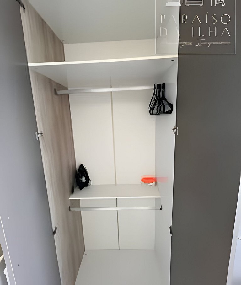 Apartamento Sobre o Mar, Completo, AR e Internet