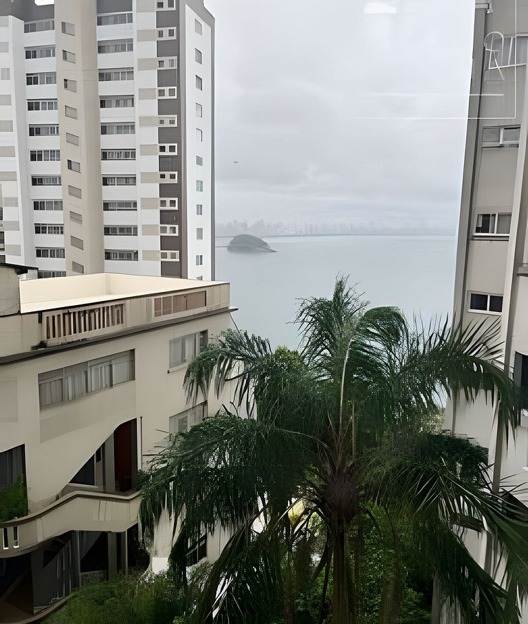 Apartamento Sobre o Mar, Completo, AR e Internet