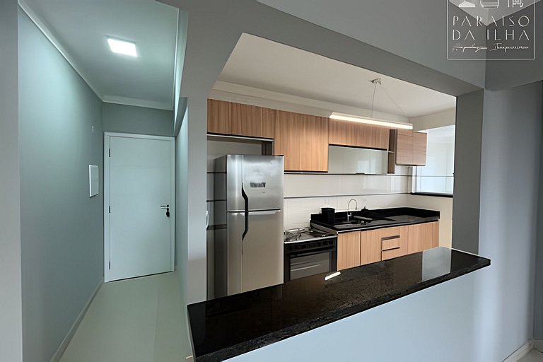 Apartamento Varanda e Churrasqueira Pé na Areia PG