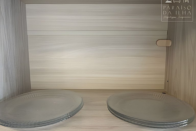 Apartamento Varanda e Churrasqueira Pé na Areia PG