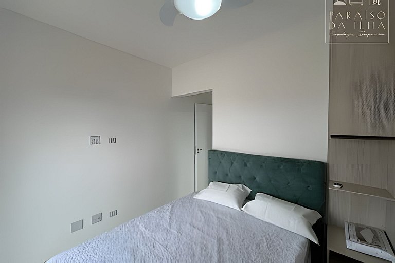 Apartamento Varanda e Churrasqueira Pé na Areia PG
