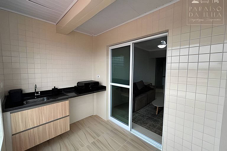 Apartamento Varanda e Churrasqueira Pé na Areia PG