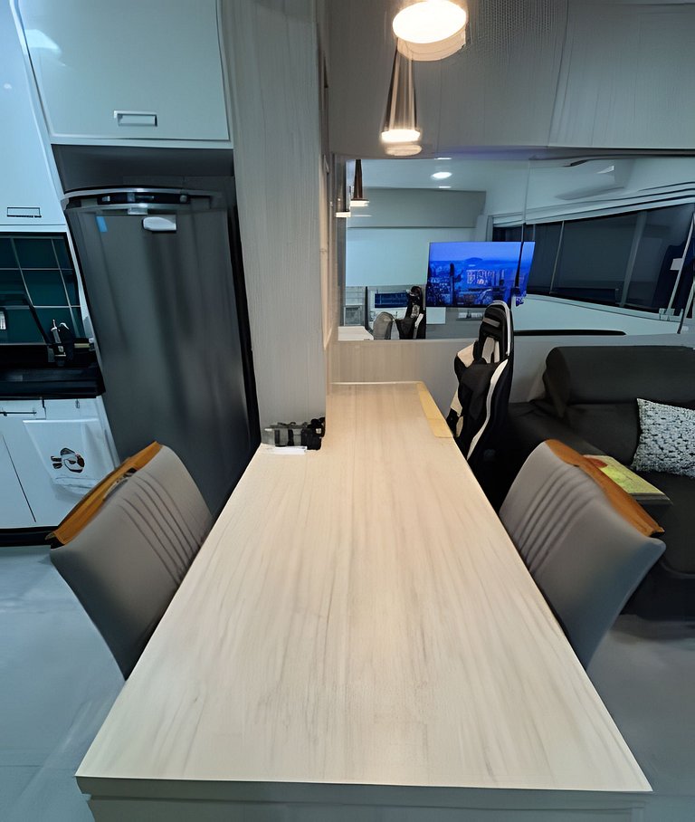 Loft Vista Impressionante, Ar Cond e Vaga Garagem