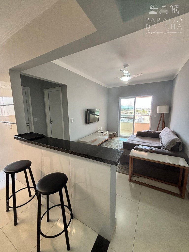 Apartamento Varanda e Churrasqueira Pé na Areia PG
