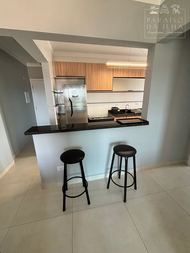 Apartamento Varanda e Churrasqueira Pé na Areia PG